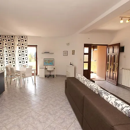 Dusanka 799 Apartament Fažana