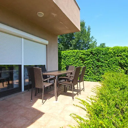 Apartament Dusanka 799 Fažana