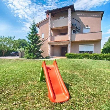 Dusanka 799 Apartament Fažana