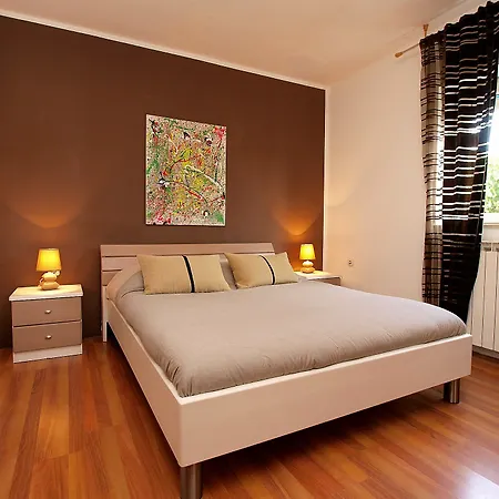 Dusanka 799 Apartament Fažana