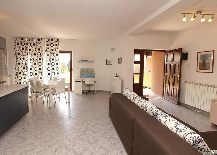 Dusanka 799 Apartment Fažana
