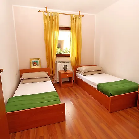 Dusanka 799 法扎纳